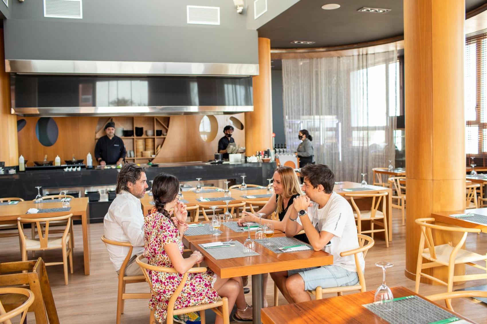 Protur Roquetas Hotel & Spa Roquetas de Mar Ngoại thất bức ảnh