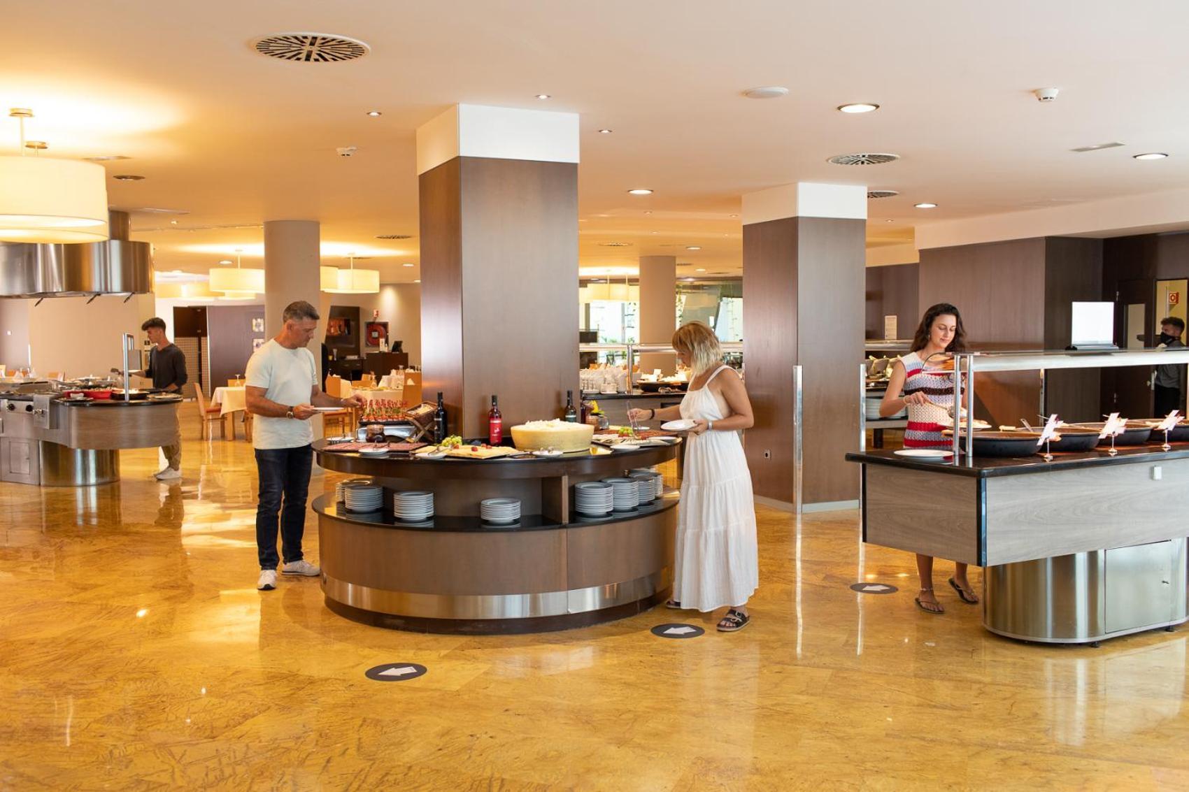 Protur Roquetas Hotel & Spa Roquetas de Mar Ngoại thất bức ảnh